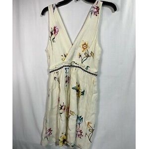 Topshop Womens Size 4 Cream Floral Dress Sleeveless V-neck Beaded